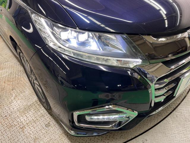 【ＬＥＤヘッドライト】悪天候や夜間走行時も良好な視界を確保し安心して運転できる高輝度ＬＥＤヘッドライトを装備！点灯速度が早く、消費電力も抑えられています。