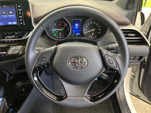 【トヨタセーフティセンス】走行中に前方の車両等を認識し、衝突しそうな時は警報とブレーキで衝突回避と被害軽減をアシスト。より安全にドライブをお楽しみいただけます。