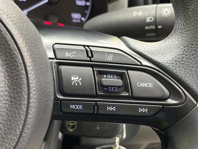 �y���[�_�[�N���[�Y�R���g���[���z�������H�ł̒��������s���y�ɁI�I�����ő��x��ۂN���[�Y�R���g���[�����A�Փˌy���V�X�e���ƘA�g���A�O���̎ԗ������m���ĎԊԂ�ۂ悤�ɑ��x���߂��Ă���܂��I�I