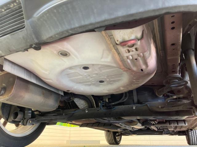 ジューク 15RX 禁煙車 純正ナビフルセグ HIDヘッド 純正OP17インチAW バックカメラ ETC Bluetooth スマートキー オートエアコン オートライト 革巻ステアリング DVD再生(21枚目)