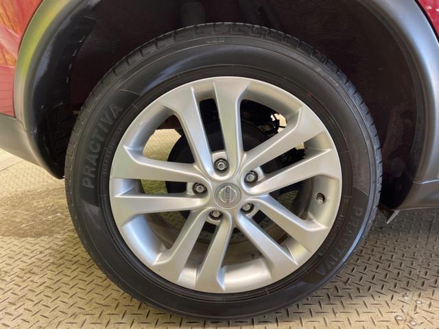 ジューク 15RX 禁煙車 純正ナビフルセグ HIDヘッド 純正OP17インチAW バックカメラ ETC Bluetooth スマートキー オートエアコン オートライト 革巻ステアリング DVD再生(52枚目)