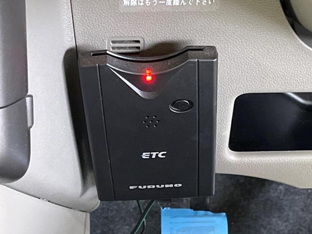 ムーヴコンテ Ｌ　禁煙車　ナビ　ドラレコ　ＥＴＣ　ＣＤ　アイドリングストップ　パワーウィンドウ　アームレスト　電動格納ミラー　プライバシーガラス　バニティミラー　パワーステアリング（5枚目）