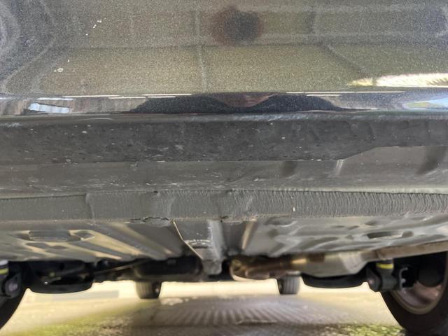 ヴォクシー ハイブリッドＳ－Ｚ　禁煙車　純正１０．５型ナビＴＶ　セーフティーセンス　バックカメラ　１００Ｖ電源　ハーフレザーシート　ドラレコ　ＥＴＣ２．０　コーナーセンサー　スマートキー　ＬＥＤヘッド　純正１７インチＡＷ（20枚目）