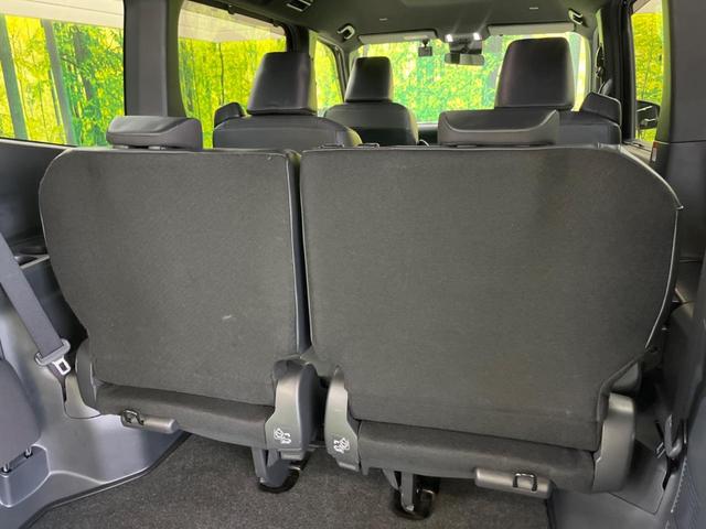 ヴォクシー ハイブリッドＳ－Ｚ　禁煙車　純正１０．５型ナビＴＶ　セーフティーセンス　バックカメラ　１００Ｖ電源　ハーフレザーシート　ドラレコ　ＥＴＣ２．０　コーナーセンサー　スマートキー　ＬＥＤヘッド　純正１７インチＡＷ（37枚目）