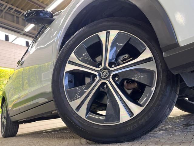 キックス Ｘ　ツートーンインテリアエディション　純正ナビ　全周囲カメラ　セーフティーアシスト　ハーフレザーシート　コーナーセンサー　デジタルインナーミラー　ＥＴＣ　ＬＥＤヘッド　純正１７インチＡＷ　オートライト　オートエアコン　Ｂｌｕｅｔｏｏｔｈ（13枚目）