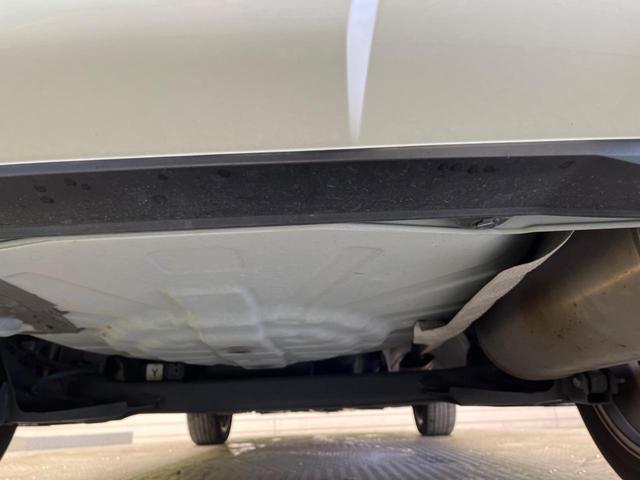 キックス Ｘ　ツートーンインテリアエディション　純正ナビ　全周囲カメラ　セーフティーアシスト　ハーフレザーシート　コーナーセンサー　デジタルインナーミラー　ＥＴＣ　ＬＥＤヘッド　純正１７インチＡＷ　オートライト　オートエアコン　Ｂｌｕｅｔｏｏｔｈ（19枚目）