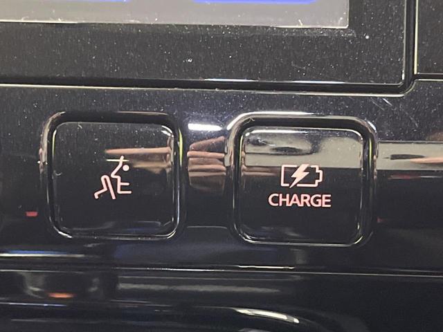 セレナ ｅ－パワー　ハイウェイスターＶ　禁煙車　純正９型ナビフルセグ　全周囲カメラ　後席モニター　両側電動ドア　衝突被害軽減システム　ＬＥＤヘッド　純正１５インチＡＷ　オートライト　オートエアコン　リアエアコン　Ｂｌｕｅｔｏｏｔｈ　ＣＤ（34枚目）