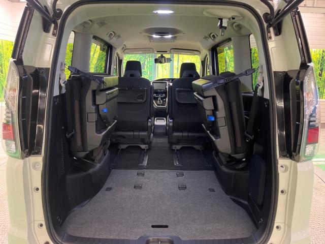 セレナ ｅ－パワー　ハイウェイスターＶ　禁煙車　純正９型ナビフルセグ　全周囲カメラ　後席モニター　両側電動ドア　衝突被害軽減システム　ＬＥＤヘッド　純正１５インチＡＷ　オートライト　オートエアコン　リアエアコン　Ｂｌｕｅｔｏｏｔｈ　ＣＤ（46枚目）