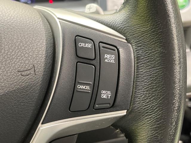 ステップワゴンスパーダ Ｚ　クールスピリット　禁煙車　純正９型ナビＴＶ　両側電動ドア　バックカメラ　ＨＩＤヘッド　純正１７インチＡＷ　クルーズコントロール　半革シート　スマートキー　オートエアコン　ＥＴＣ　Ｂｌｕｅｔｏｏｔｈ　ＤＶＤ再生（6枚目）