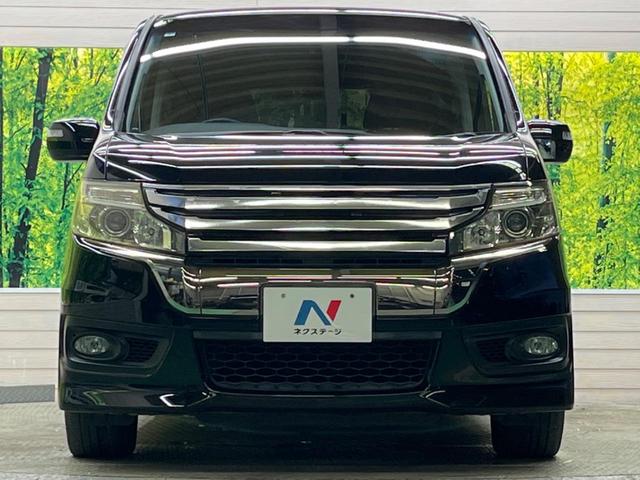 ステップワゴンスパーダ Ｚ　クールスピリット　禁煙車　純正９型ナビＴＶ　両側電動ドア　バックカメラ　ＨＩＤヘッド　純正１７インチＡＷ　クルーズコントロール　半革シート　スマートキー　オートエアコン　ＥＴＣ　Ｂｌｕｅｔｏｏｔｈ　ＤＶＤ再生（14枚目）