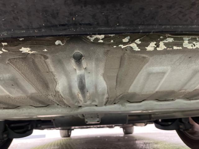 ステップワゴンスパーダ Ｚ　クールスピリット　禁煙車　純正９型ナビＴＶ　両側電動ドア　バックカメラ　ＨＩＤヘッド　純正１７インチＡＷ　クルーズコントロール　半革シート　スマートキー　オートエアコン　ＥＴＣ　Ｂｌｕｅｔｏｏｔｈ　ＤＶＤ再生（18枚目）