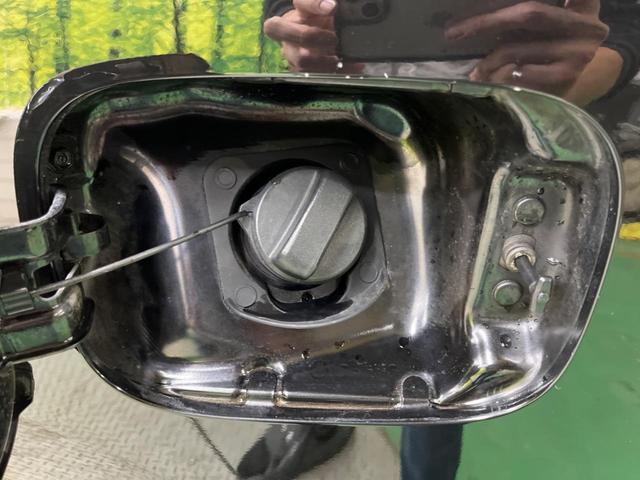 ステップワゴンスパーダ Ｚ　クールスピリット　禁煙車　純正９型ナビＴＶ　両側電動ドア　バックカメラ　ＨＩＤヘッド　純正１７インチＡＷ　クルーズコントロール　半革シート　スマートキー　オートエアコン　ＥＴＣ　Ｂｌｕｅｔｏｏｔｈ　ＤＶＤ再生（66枚目）