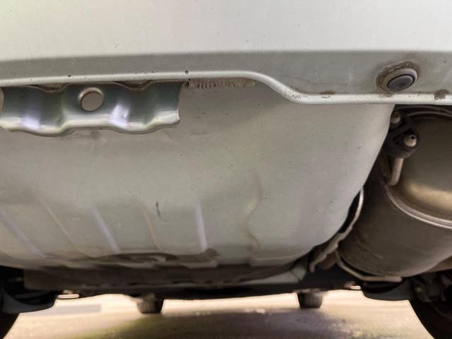 フィットシャトルハイブリッド ハイブリッド・スマートセレクション　ファインライン　禁煙車　純正ナビＴＶ　バックカメラ　ＨＩＤヘッド　クルーズコントロール　スマートキー　ＥＴＣ　半革シート　シートヒーター　オートライト　オートエアコン　４スピーカー　ＤＶＤ再生（11枚目）