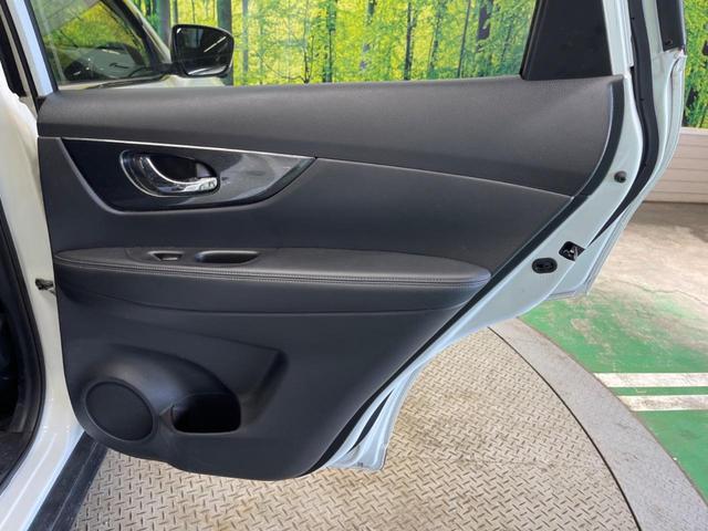 エクストレイル ２０Ｘｔ　エマージェンシーブレーキパッケージ　禁煙車　メーカーナビＴＶ　アラウンドビューモニタ　ＬＥＤヘッド　衝突被害軽減　クルーズコントロール　ルーフレール　純正１７インチＡＷ　電動バックドア　後側方車両検知警告　シートヒーター　ＥＴＣ（45枚目）