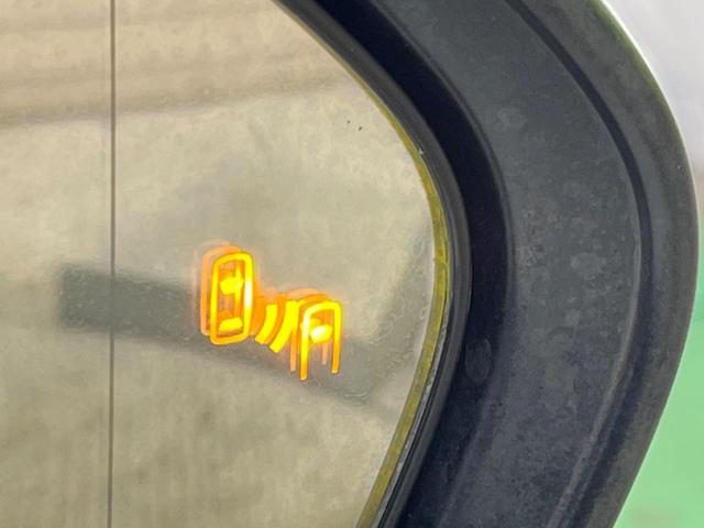 カムリ ＷＳ　禁煙車　純正９型ナビＴＶ　純正ＯＰ１８インチＡＷ　ブラインドスポットモニタ　バックカメラ　セーフティセンス　インテリジェントクリアランスソナー　ＬＥＤヘッド　半革シート　パワーシート　ＥＴＣ（8枚目）