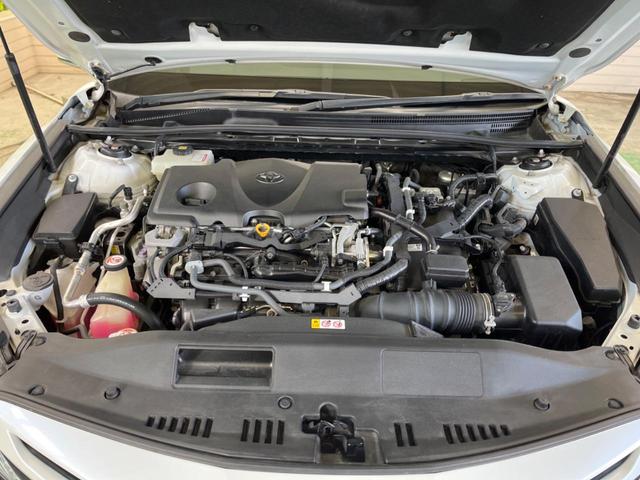 カムリ ＷＳ　禁煙車　純正９型ナビＴＶ　純正ＯＰ１８インチＡＷ　ブラインドスポットモニタ　バックカメラ　セーフティセンス　インテリジェントクリアランスソナー　ＬＥＤヘッド　半革シート　パワーシート　ＥＴＣ（20枚目）