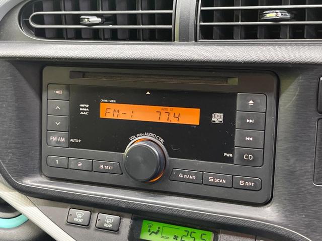 アクア Ｓ　禁煙車　スマートキー　ＥＴＣ　オートライト　オートエアコン　ＣＤ　４スピーカー　プライバシーガラス　電動格納ミラー　パワーウィンドウ　ラゲッジルームランプ　リアワイパー（3枚目）