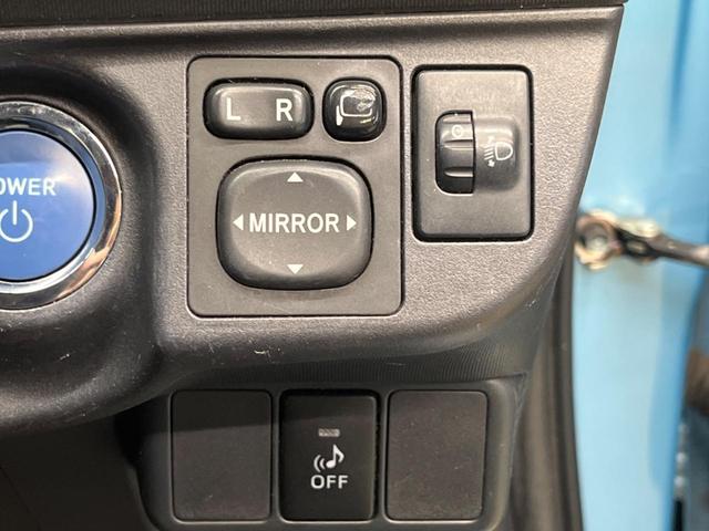 アクア Ｓ　禁煙車　スマートキー　ＥＴＣ　オートライト　オートエアコン　ＣＤ　４スピーカー　プライバシーガラス　電動格納ミラー　パワーウィンドウ　ラゲッジルームランプ　リアワイパー（7枚目）