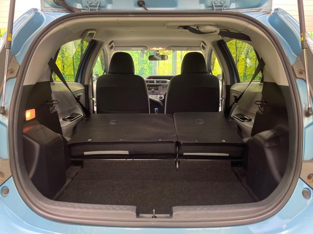 アクア Ｓ　禁煙車　スマートキー　ＥＴＣ　オートライト　オートエアコン　ＣＤ　４スピーカー　プライバシーガラス　電動格納ミラー　パワーウィンドウ　ラゲッジルームランプ　リアワイパー（10枚目）