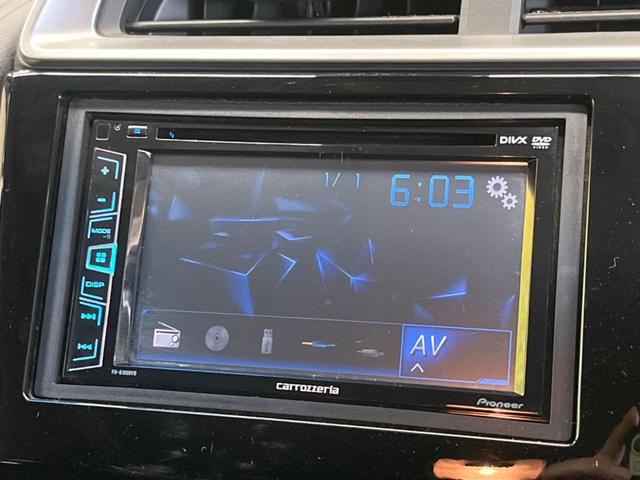 フィットハイブリッド Ｆパッケージ　あんしんＰＫＧ　ＬＥＤヘッド　禁煙車　ディスプレイオーディオ　バックカメラ　衝突被害軽減　ＥＴＣ　スマートキー　オートライト　オートエアコン　ステアリングリモコン　サイド／カーテンエアバッグ（3枚目）
