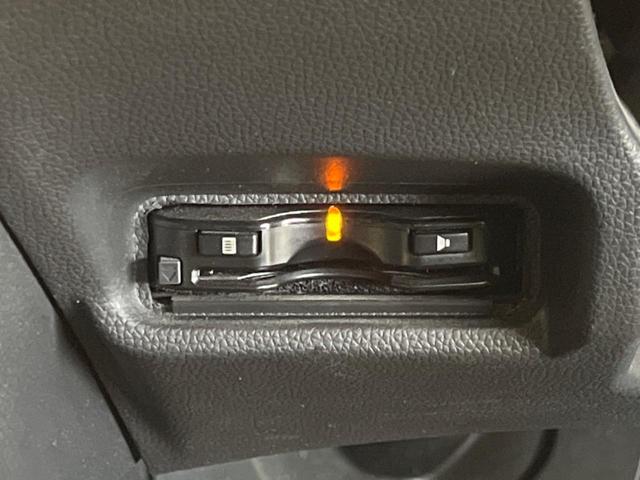 フィットハイブリッド Ｆパッケージ　あんしんＰＫＧ　ＬＥＤヘッド　禁煙車　ディスプレイオーディオ　バックカメラ　衝突被害軽減　ＥＴＣ　スマートキー　オートライト　オートエアコン　ステアリングリモコン　サイド／カーテンエアバッグ（5枚目）