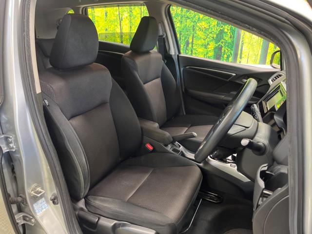 フィットハイブリッド Ｆパッケージ　あんしんＰＫＧ　ＬＥＤヘッド　禁煙車　ディスプレイオーディオ　バックカメラ　衝突被害軽減　ＥＴＣ　スマートキー　オートライト　オートエアコン　ステアリングリモコン　サイド／カーテンエアバッグ（8枚目）