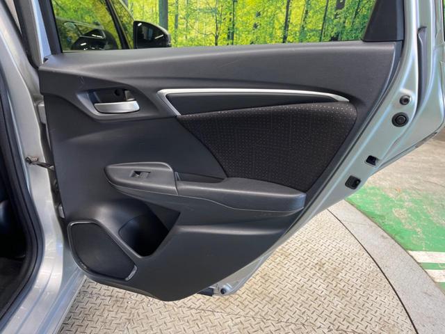 フィットハイブリッド Ｆパッケージ　あんしんＰＫＧ　ＬＥＤヘッド　禁煙車　ディスプレイオーディオ　バックカメラ　衝突被害軽減　ＥＴＣ　スマートキー　オートライト　オートエアコン　ステアリングリモコン　サイド／カーテンエアバッグ（36枚目）