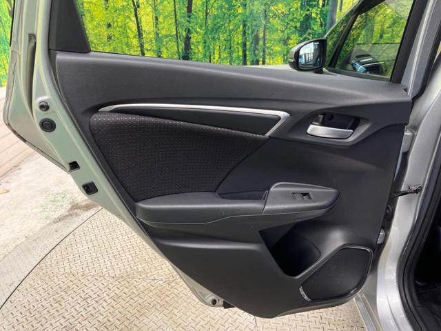 フィットハイブリッド Ｆパッケージ　あんしんＰＫＧ　ＬＥＤヘッド　禁煙車　ディスプレイオーディオ　バックカメラ　衝突被害軽減　ＥＴＣ　スマートキー　オートライト　オートエアコン　ステアリングリモコン　サイド／カーテンエアバッグ（39枚目）