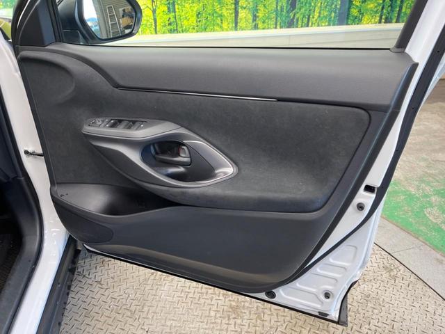 ヤリスクロス Ｚ　２トーンカラー　禁煙車　純正８型ナビＴＶ　パノラミックビューモニタ　ブラインドスポットモニタ　黒内装　フルＬＥＤヘッド　純正１８インチＡＷ　半革シート　パワーシート　シートヒーター　ＨＤＭＩ入力（44枚目）