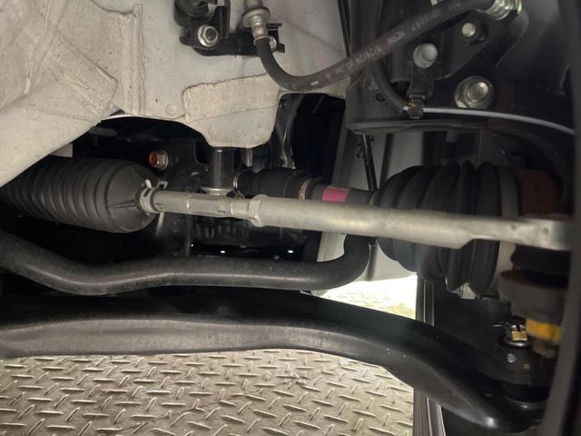 フリード ｅ：ＨＥＶエアー　ＥＸ　禁煙車　純正９型ナビＴＶ　マルチビューカメラ　両側電動ドア　ホンダセンシング　ＬＥＤヘッド　純正１５インチＡＷ　アダプティブドライビングビーム　半革シート　シートヒーター　リアクーラー（20枚目）