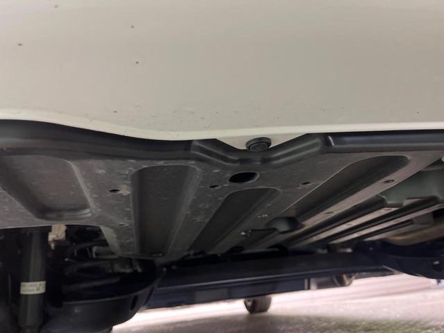 フリード ｅ：ＨＥＶエアー　ＥＸ　禁煙車　純正９型ナビＴＶ　マルチビューカメラ　両側電動ドア　ホンダセンシング　ＬＥＤヘッド　純正１５インチＡＷ　アダプティブドライビングビーム　半革シート　シートヒーター　リアクーラー（22枚目）