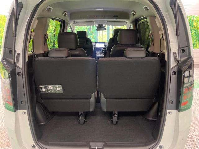 フリード ｅ：ＨＥＶエアー　ＥＸ　禁煙車　純正９型ナビＴＶ　マルチビューカメラ　両側電動ドア　ホンダセンシング　ＬＥＤヘッド　純正１５インチＡＷ　アダプティブドライビングビーム　半革シート　シートヒーター　リアクーラー（35枚目）