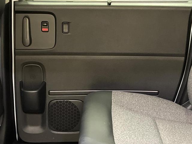 フリード ｅ：ＨＥＶエアー　ＥＸ　禁煙車　純正９型ナビＴＶ　マルチビューカメラ　両側電動ドア　ホンダセンシング　ＬＥＤヘッド　純正１５インチＡＷ　アダプティブドライビングビーム　半革シート　シートヒーター　リアクーラー（42枚目）