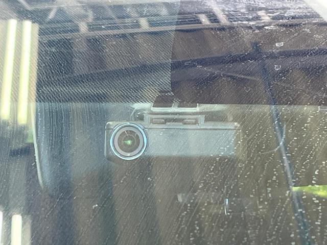 ノート ｅ－パワーニスモ　Ｓ　禁煙車　純正ナビフルセグ　アラウンドビューモニタ　ＬＥＤヘッド　インテリジェントクルーズコントロール　衝突被害軽減　専用１６インチＡＷ　インテリジェントルームミラー　ＥＴＣ　Ｂｌｕｅｔｏｏｔｈ（8枚目）