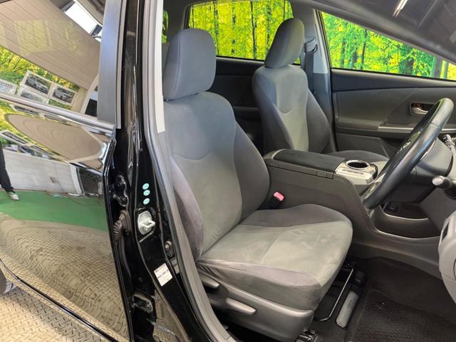 プリウスアルファ Ｓ　禁煙車　純正ナビＴＶ　バックカメラ　ＥＴＣ　Ｂｌｕｅｔｏｏｔｈ　スマートキー　純正１６インチＡＷ　フロントフォグランプ　革巻ステアリング　オートエアコン　オートライト　６スピーカー（8枚目）