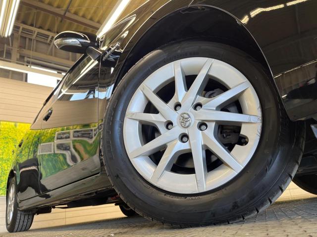 プリウスアルファ Ｓ　禁煙車　純正ナビＴＶ　バックカメラ　ＥＴＣ　Ｂｌｕｅｔｏｏｔｈ　スマートキー　純正１６インチＡＷ　フロントフォグランプ　革巻ステアリング　オートエアコン　オートライト　６スピーカー（13枚目）