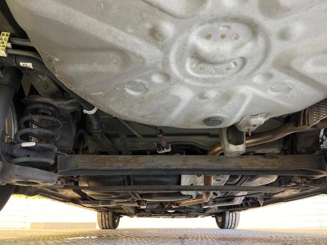 プリウスアルファ Ｓ　禁煙車　純正ナビＴＶ　バックカメラ　ＥＴＣ　Ｂｌｕｅｔｏｏｔｈ　スマートキー　純正１６インチＡＷ　フロントフォグランプ　革巻ステアリング　オートエアコン　オートライト　６スピーカー（18枚目）