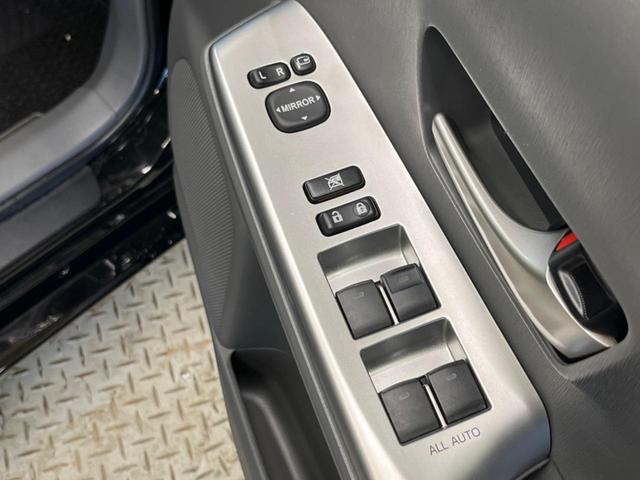 プリウスアルファ Ｓ　禁煙車　純正ナビＴＶ　バックカメラ　ＥＴＣ　Ｂｌｕｅｔｏｏｔｈ　スマートキー　純正１６インチＡＷ　フロントフォグランプ　革巻ステアリング　オートエアコン　オートライト　６スピーカー（48枚目）