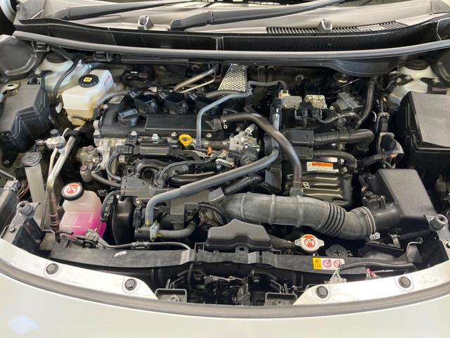 ヤリスクロス ハイブリッドＺ　２トーンカラー　禁煙車　純正８型ナビ　パノラミックビューモニタ　黒内装　セーフティセンス　ブラインドスポットモニタ　フルＬＥＤヘッド　純正１８インチＡＷ　半革シート　パワーシート　シートヒーター（19枚目）