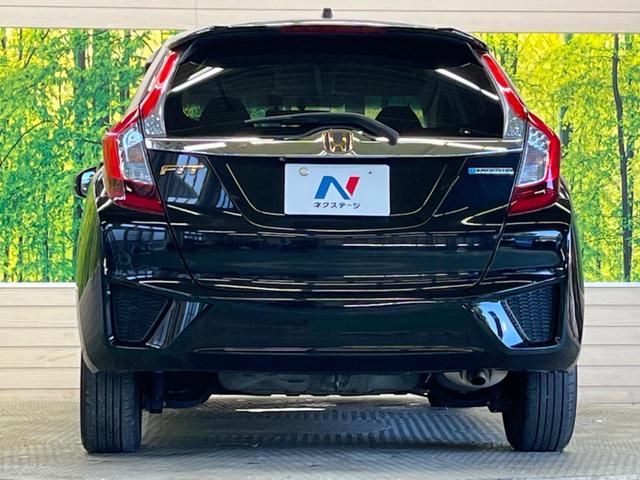 フィットハイブリッド Ｆパッケージ　禁煙車　純正ナビフルセグ　バックカメラ　スマートキー　ＥＴＣ　Ｂｌｕｅｔｏｏｔｈ　オートエアコン　ドライブレコーダー　ステアリングリモコン　ＤＶＤ再生　４スピーカー（15枚目）