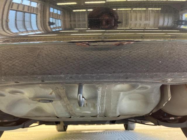 フィットハイブリッド Ｆパッケージ　禁煙車　純正ナビフルセグ　バックカメラ　スマートキー　ＥＴＣ　Ｂｌｕｅｔｏｏｔｈ　オートエアコン　ドライブレコーダー　ステアリングリモコン　ＤＶＤ再生　４スピーカー（19枚目）