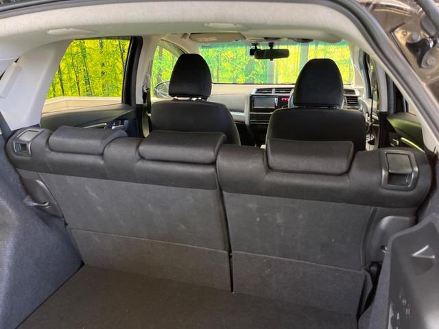 フィットハイブリッド Ｆパッケージ　禁煙車　純正ナビフルセグ　バックカメラ　スマートキー　ＥＴＣ　Ｂｌｕｅｔｏｏｔｈ　オートエアコン　ドライブレコーダー　ステアリングリモコン　ＤＶＤ再生　４スピーカー（28枚目）