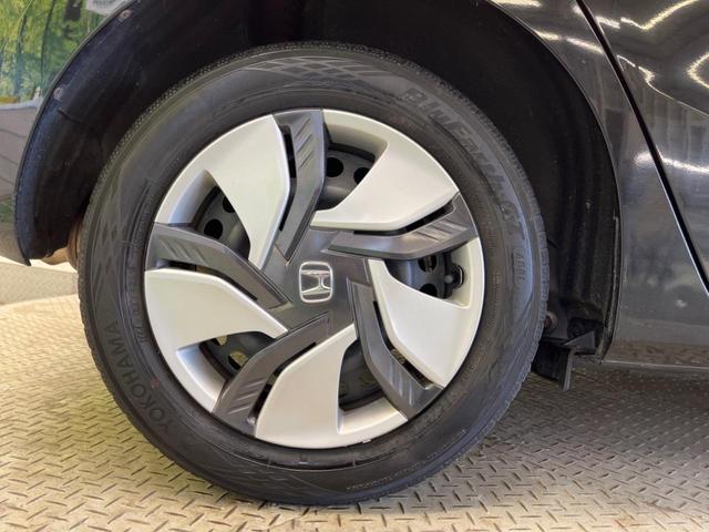 フィットハイブリッド Ｆパッケージ　禁煙車　純正ナビフルセグ　バックカメラ　スマートキー　ＥＴＣ　Ｂｌｕｅｔｏｏｔｈ　オートエアコン　ドライブレコーダー　ステアリングリモコン　ＤＶＤ再生　４スピーカー（51枚目）