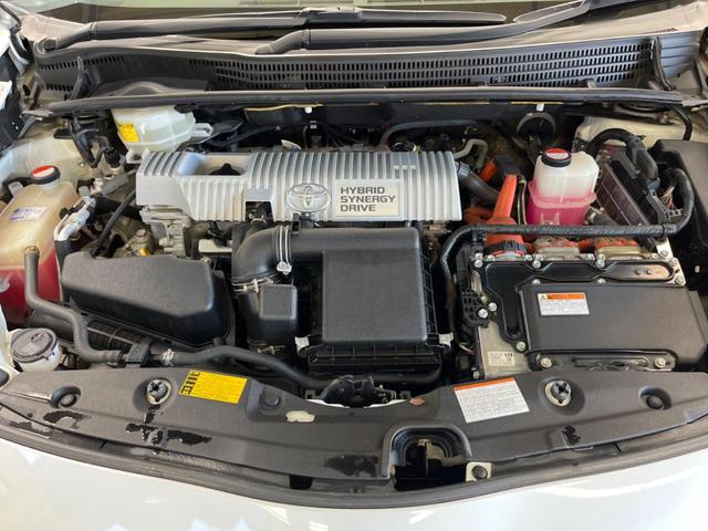 プリウス Ｓ　禁煙車　純正８型ナビＴＶ　バックカメラ　黒内装　ＨＩＤヘッド　フロントフォグランプ　純正１５インチＡＷ　ＥＴＣ　Ｂｌｕｅｔｏｏｔｈ　スマートキー　オートエアコン　オートライト　ＤＶＤ再生　６スピーカー（19枚目）
