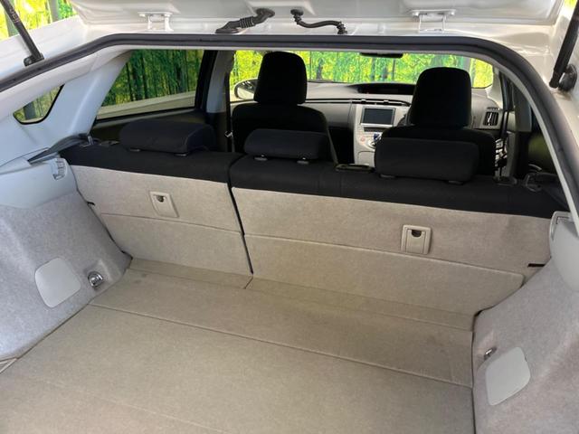 プリウス Ｓ　禁煙車　純正８型ナビＴＶ　バックカメラ　黒内装　ＨＩＤヘッド　フロントフォグランプ　純正１５インチＡＷ　ＥＴＣ　Ｂｌｕｅｔｏｏｔｈ　スマートキー　オートエアコン　オートライト　ＤＶＤ再生　６スピーカー（33枚目）