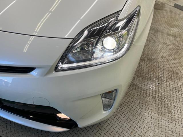 プリウス Ｓ　禁煙車　純正８型ナビＴＶ　バックカメラ　黒内装　ＨＩＤヘッド　フロントフォグランプ　純正１５インチＡＷ　ＥＴＣ　Ｂｌｕｅｔｏｏｔｈ　スマートキー　オートエアコン　オートライト　ＤＶＤ再生　６スピーカー（54枚目）