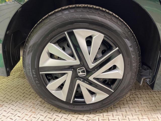 シャトル ハイブリッドX ホンダセンシング 禁煙車 純正8型ナビTV バックカメラ LEDヘッド アダプティブクルーズ ETC Bluetooth スマートキー 半革シート シートヒーター オートライト オートエアコン DVD再生(61枚目)