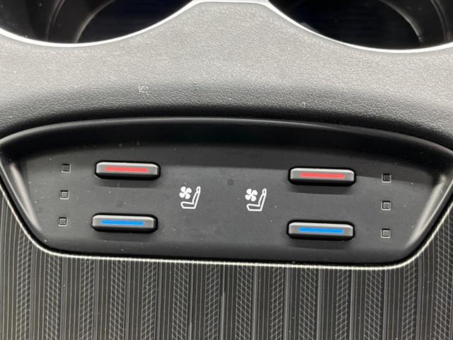 ハリアーハイブリッド Ｚ　レザーパッケージ　禁煙車　純正１２．３型ナビＴＶ　ＪＢＬサウンド　パノラミックビューモニタ　セーフティセンス　ブラインドスポットモニタ　シートベンチレーション　ステアリングヒーター　デジタルインナーミラー　ＥＴＣ２．０（8枚目）
