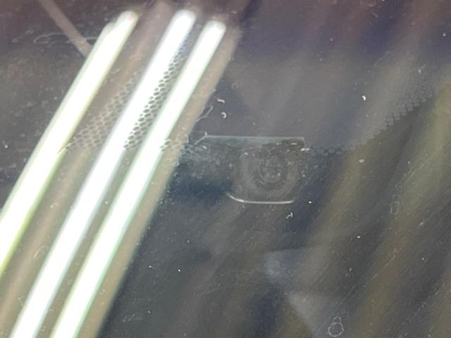 ハリアーハイブリッド Ｚ　レザーパッケージ　禁煙車　純正１２．３型ナビＴＶ　ＪＢＬサウンド　パノラミックビューモニタ　セーフティセンス　ブラインドスポットモニタ　シートベンチレーション　ステアリングヒーター　デジタルインナーミラー　ＥＴＣ２．０（32枚目）