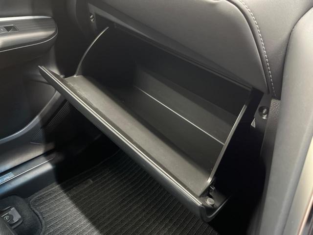 ハリアーハイブリッド Ｚ　レザーパッケージ　禁煙車　純正１２．３型ナビＴＶ　ＪＢＬサウンド　パノラミックビューモニタ　セーフティセンス　ブラインドスポットモニタ　シートベンチレーション　ステアリングヒーター　デジタルインナーミラー　ＥＴＣ２．０（53枚目）